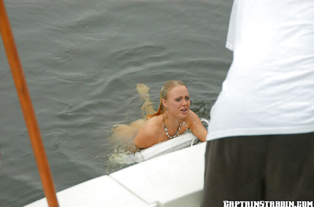 Amateur intercourse on the boat featuring a blonde teen